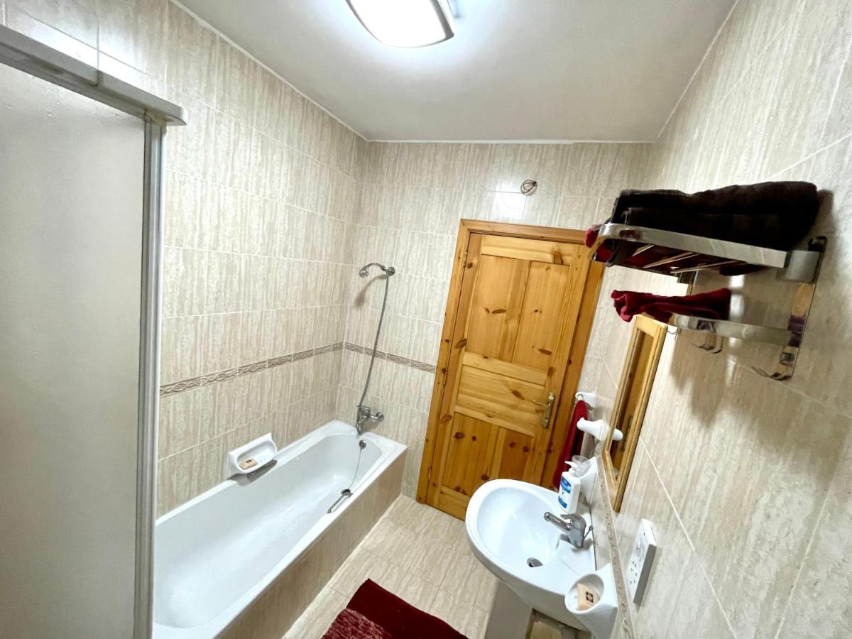 Regent Court - 3 Bedroom Apartment Within Walking Distance From Seafront St. Paul's Bay Exteriör bild